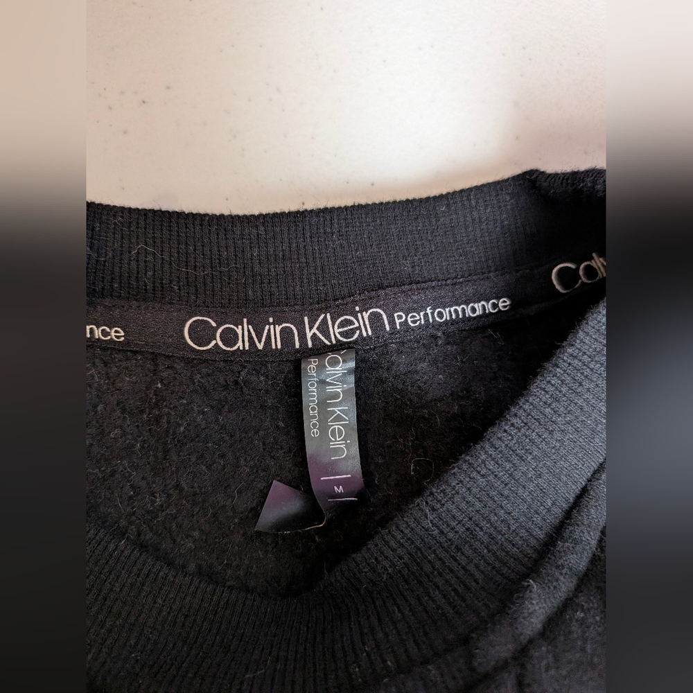 Calvin Klein Women's Black Cropped Performance Sweatshirt Streetwear Spell Out - Picture 8 of 12